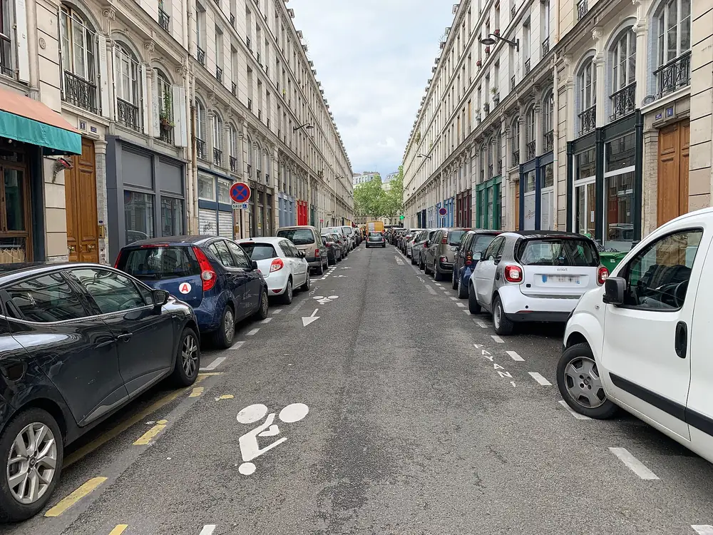 Une rue d'immeubles de logement du 11e arrondissement